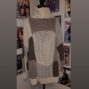 Caché cozy sweater